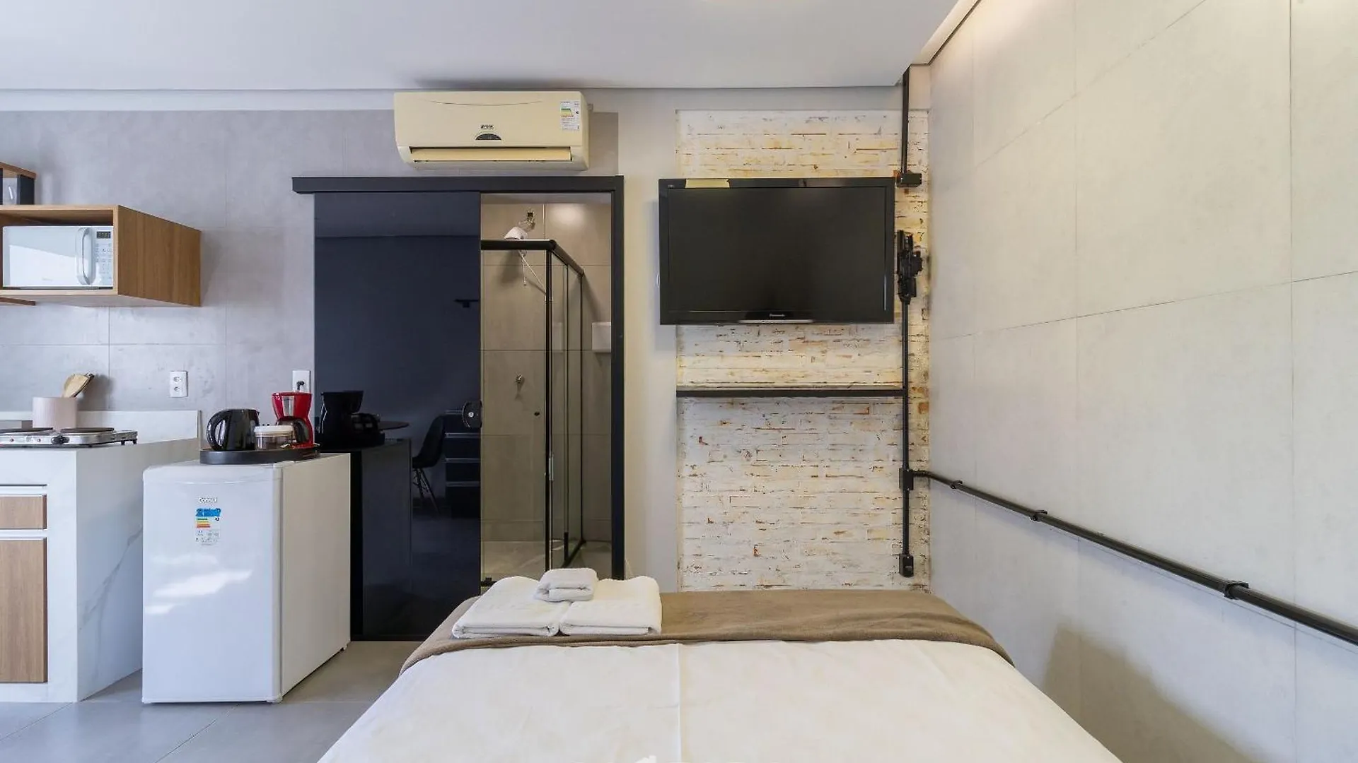 Studio Moderno Em Sta. Monica Ask002 Florianopolis Brazil